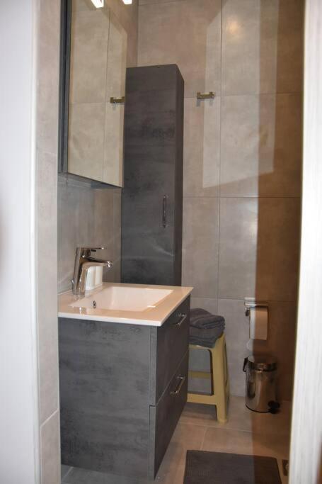 Modern Studio Next To The Sea! Porto Rafti Bagian luar foto