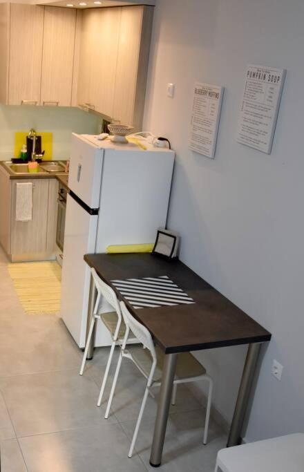 Modern Studio Next To The Sea! Porto Rafti Bagian luar foto