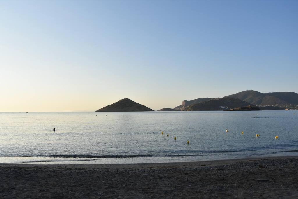 Modern Studio Next To The Sea! Porto Rafti Bagian luar foto