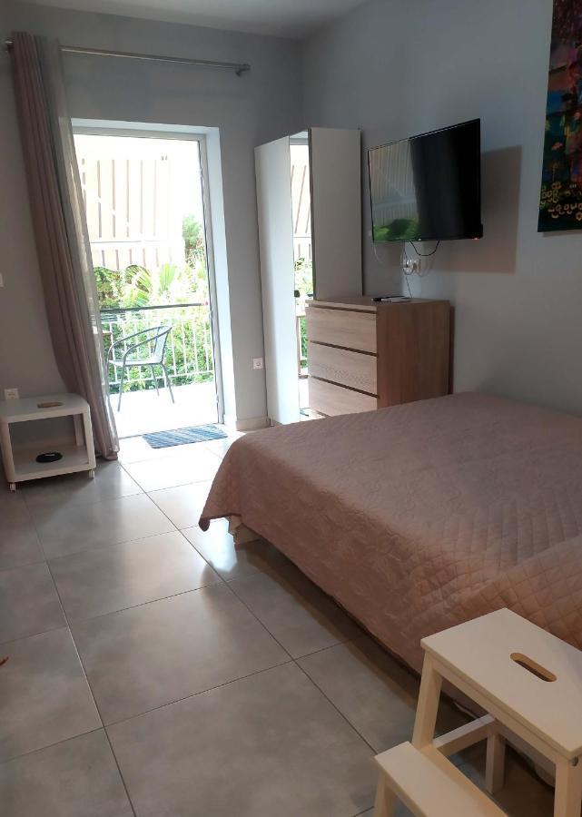 Modern Studio Next To The Sea! Porto Rafti Bagian luar foto